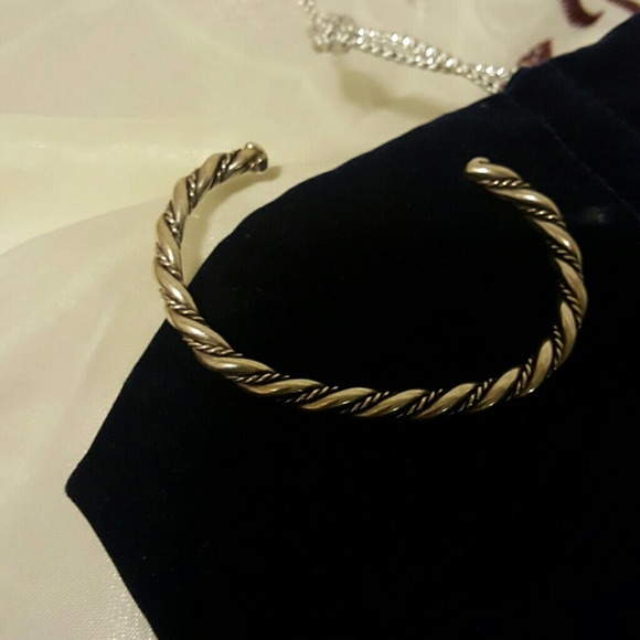 NAVAJO SILVER BRACELET - Picture 2 of 2