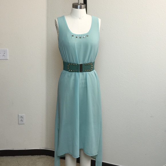 NEW Sleeveless dress with studded belt