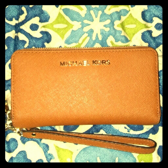 Michael kors wallet and purse
