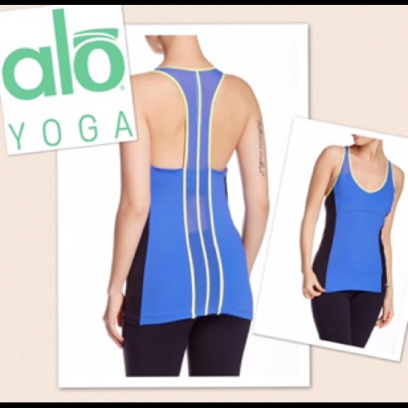Cute & Comfortable Chromatic Long Bra ALO Yoga - Picture 1 of 3