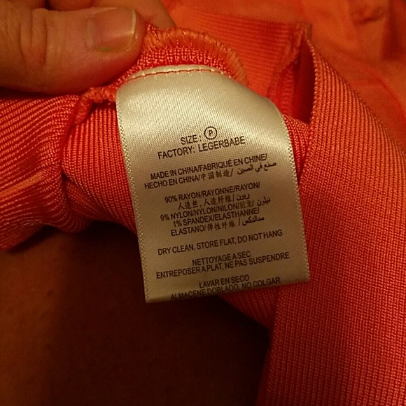 GORGEOUS PEACH BANDAGE DRESS-NWOT - Picture 2 of 3