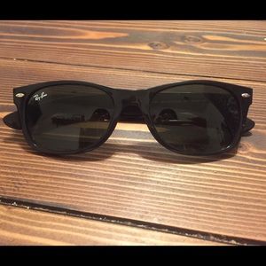 Rayban New Wayfarer Sunglasses