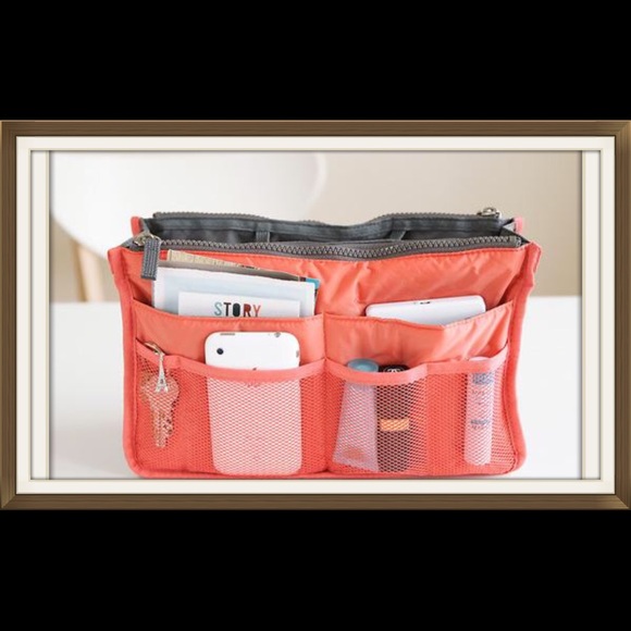 Handbags - LAST ONE 💚 Get Yours Today 👝 Purse Liners