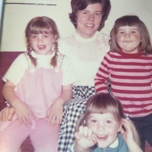 Meet your Posher, Sandy