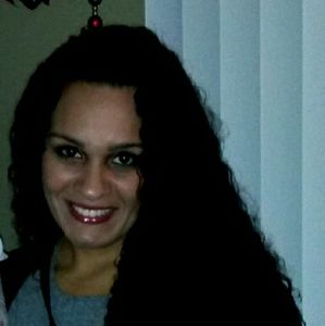 Meet your Posher, Stefanie