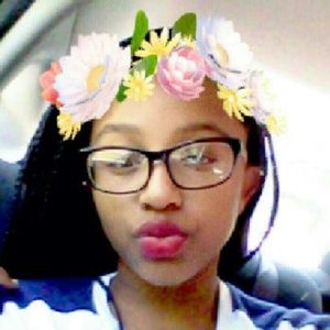 Meet your Posher, Kayah