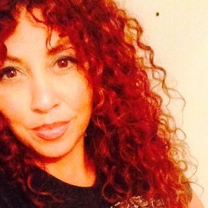 Meet your Posher, Leanne