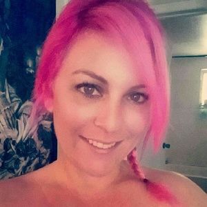 Meet your Posher, Candi