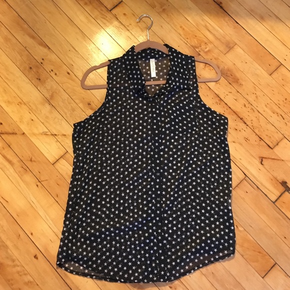 Nasty gal star print button up