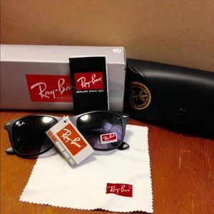 ‼️ RayBan Sunglasses ‼️