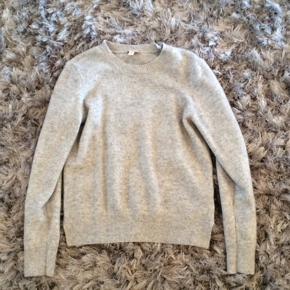 Grey sweater