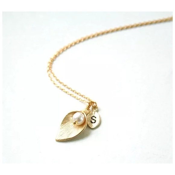 Gold Calla Lily Faux Pearl Initial Necklace - Picture 4 of 5