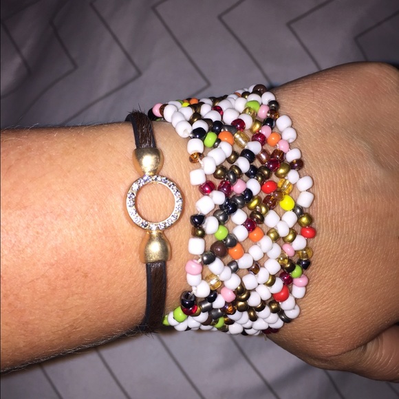 Multi color beaded bracelet