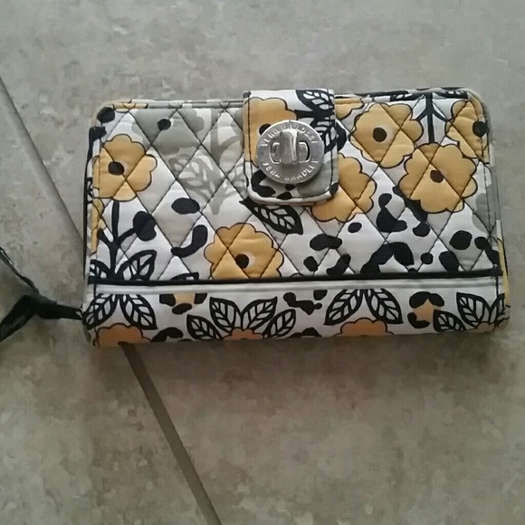 Vera Bradley wallet/clutch