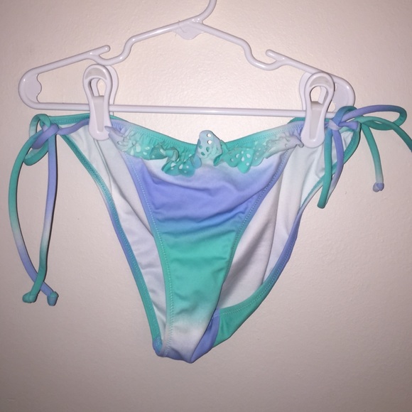 Victoria's Secret bathing suit bottoms - Picture 1 of 2