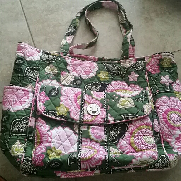 Vera Bradley large tote wth ipad compartment - Picture 1 of 2