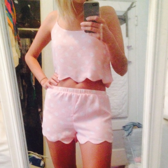 Matching top and bottoms. No trades! Lowest price! - Picture 1 of 4