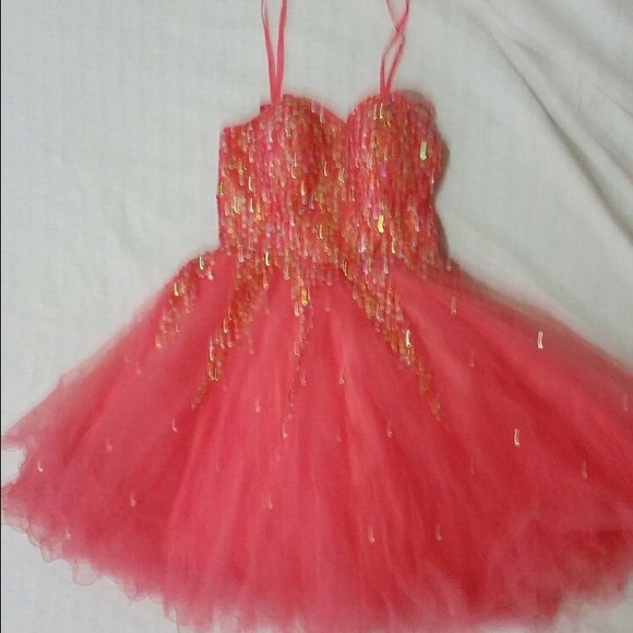 Short dress