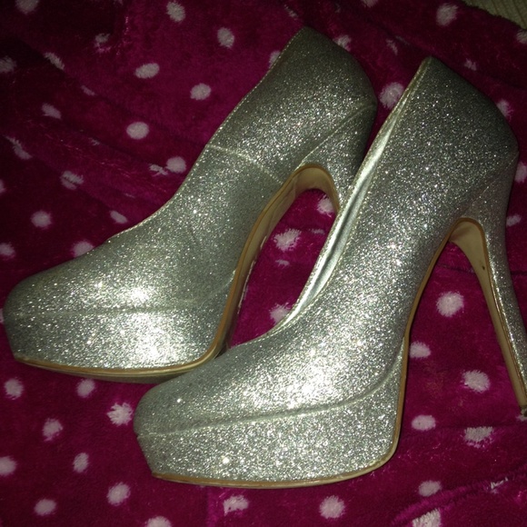 Silver Glitter Pumps