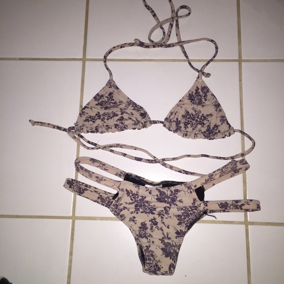 Floral bikini set