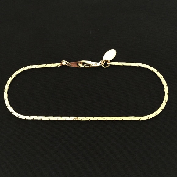 👀Vintage Signed Brilliant Gold Plated Bracelet