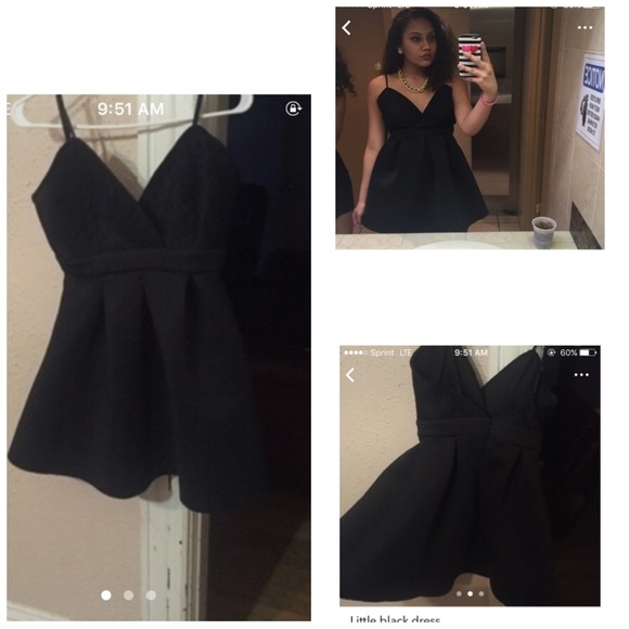 Mini back lace dress