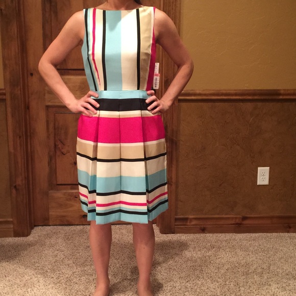 Antonio Melani stripe pleated dress. Sz.2 - Picture 4 of 4