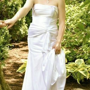 White satin wedding dress size 10