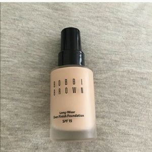 Bobbi Brown Long wear