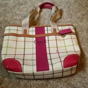 Medium sized Coach purse