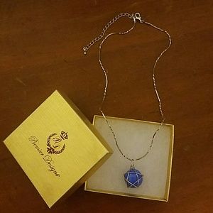 Premier Designs periwinkle stone necklace