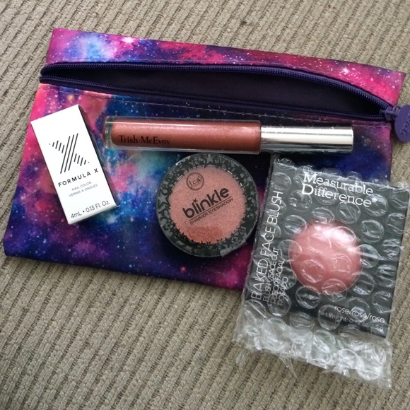 ✨✨Shimmer make-up grab bag!!✨✨