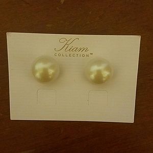 Faux pearl earrings