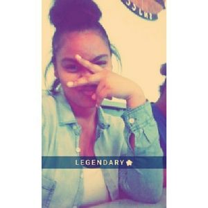 Meet your Posher, Ronai