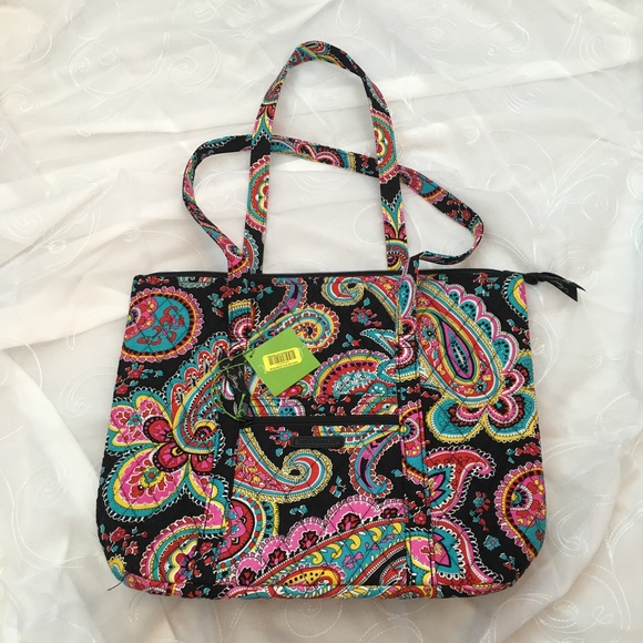 NWT VERA BRADLEY VILLAGER