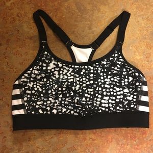 Sports bra size small