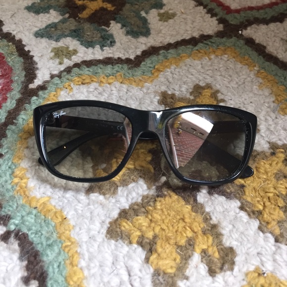 Ray Ban sunglasses - Picture 1 of 2