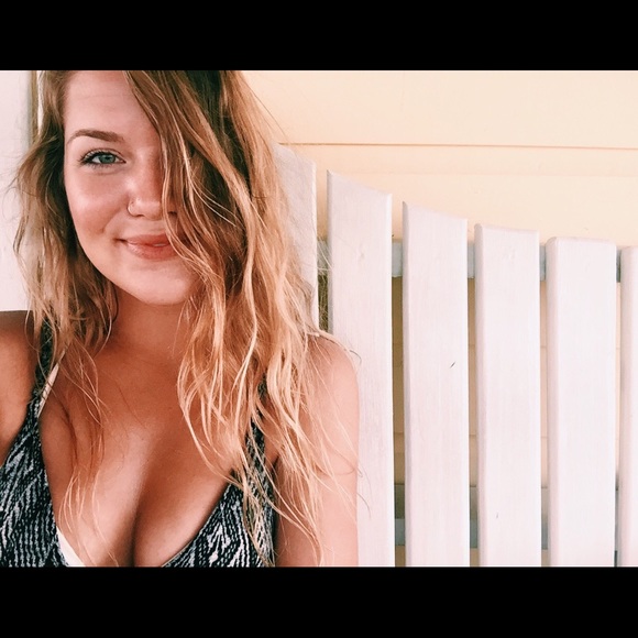 Meet your Posher, Alli