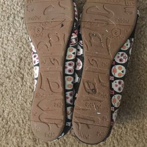 Sugar skull canvas flats
