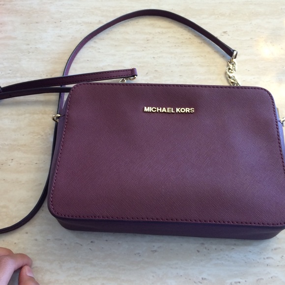 Michael kors cross body merlot bag