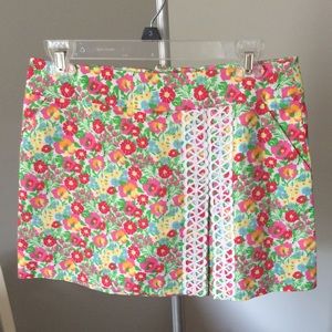Lilly Pulitzer skirt (w/ hidden shorts) size 0