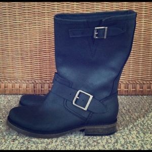 Black moto boots