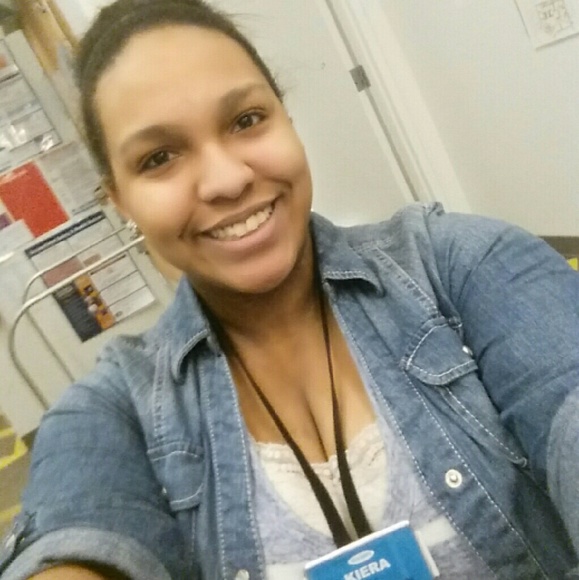 Meet your Posher, Kiera - Picture 1 of 1