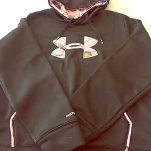Under Armour/ realtree hoodie