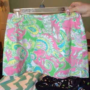 Lilly Pulitzer Skirt (w/ hidden shorts!) - Size 0