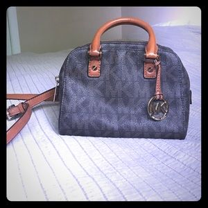 Michael Kors cross body