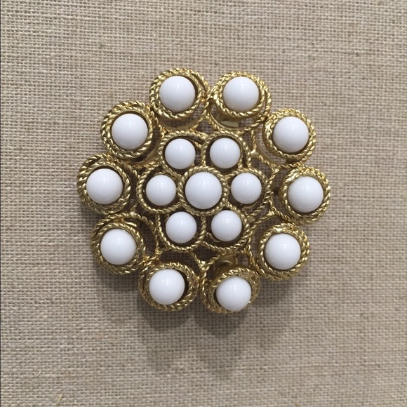 Paradise Brooch - Picture 1 of 2