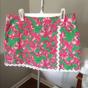 Lilly Pulitzer Skirt (w/ hidden shorts!) - Size 2