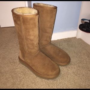 Tan Tall Uggs size 7