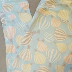 Lularoe hot air balloon leggings.